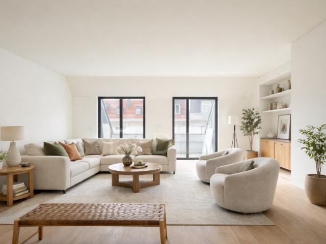 Penthouse T3 com varanda ampla e garagem privada, em Lisboa