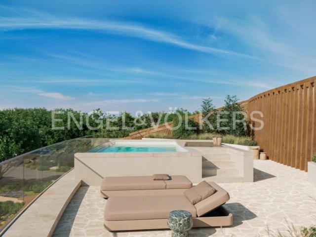 Penthouse T3 de Luxo com Rooftop Privativo | Frente Golfe na. 483m² Almancil