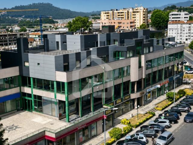 Penthouse T3 Duplex, com terraço no Centro da Cidade