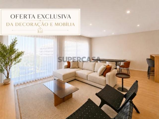 Penthouse T3 Duplex com Rooftop de 122 m², Piscina e Obra de Arte do Vhils | Costa da Caparica