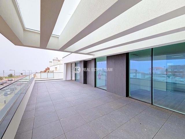 ️ Penthouse T3 Duplex de Luxo na Costa Nova — Vista Mar e Vista Ria, Piscina Aquecida e Cobertura