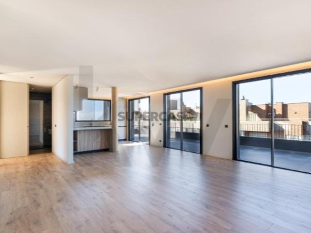 Penthouse T3 inserido no empreendimento em Vila Nova de Gaia