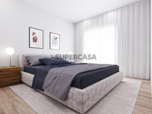 Penthouse T3 inserida em novo empreendimento em Tavira
