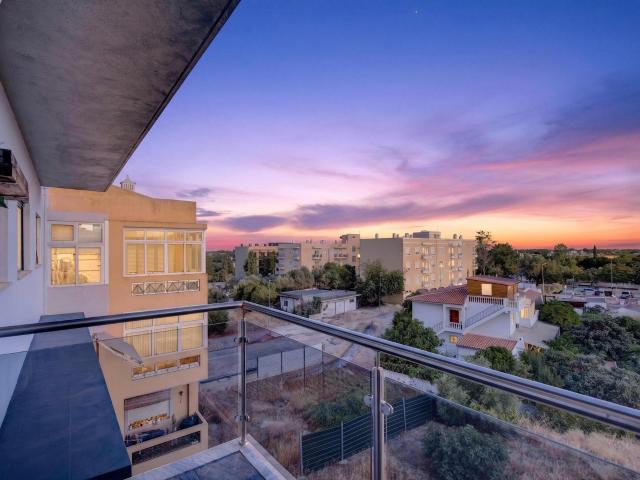Penthouse T3 no Coração de Almancil com Proximidade a Comodi. 158m² Almancil