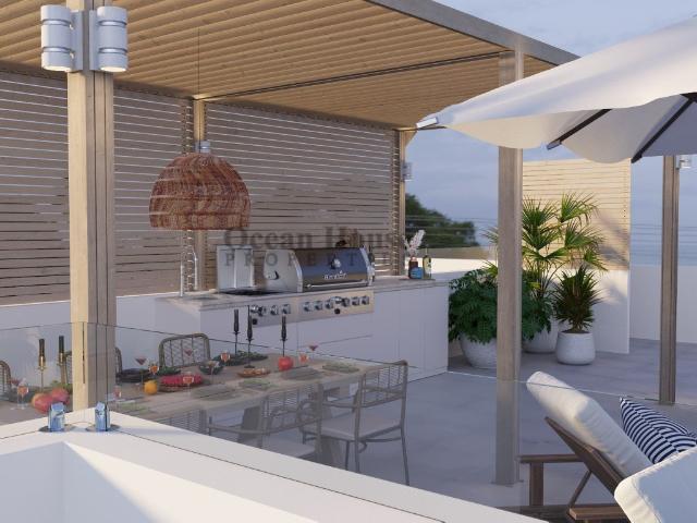 Penthouse T4 com terraço, jacuzzi e garagem, a 300 metros da. 148m² Armação De Pêra