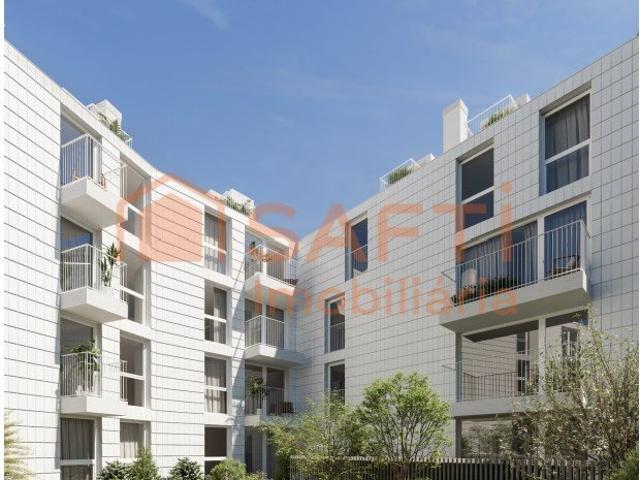 Penthouse T4 com terraços, varandas e estacionamento 0m² Alcântara
