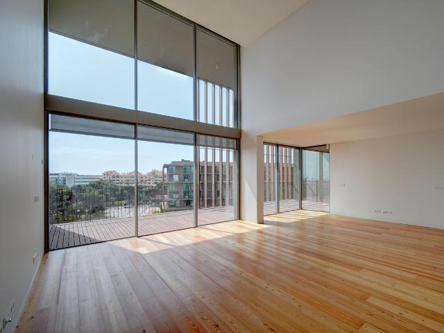 Penthouse T4 Duplex no Bairro do Rosário