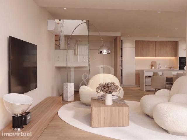 Penthouse T4 duplex com terraços e estacionamento em Caxias