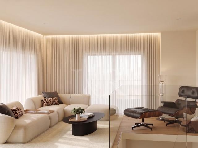 Penthouse T4 duplex com terraços e estacionamento em Caxias
