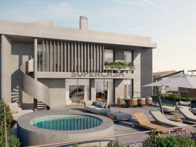 Penthouse T4 duplex com estacionamento, Avenida da Boavista