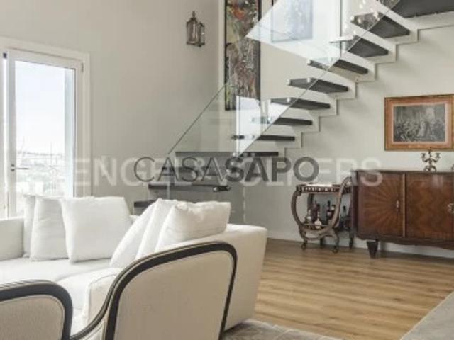 Penthouse T4 Duplex para alugar em Oeiras