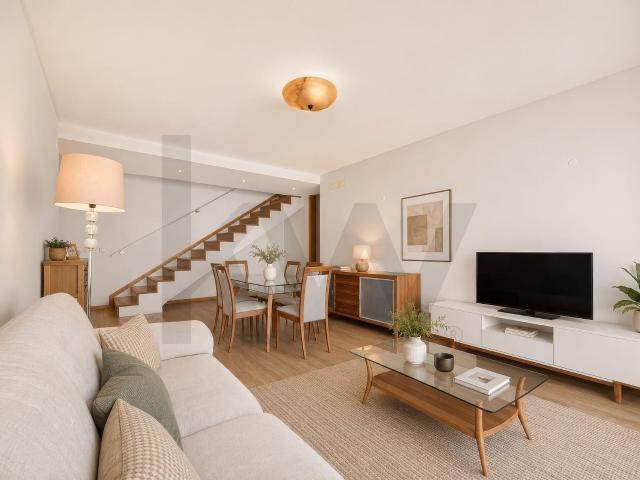 Penthouse T4 Duplex | Terraço Privado — Quinta do Património, Sacavém