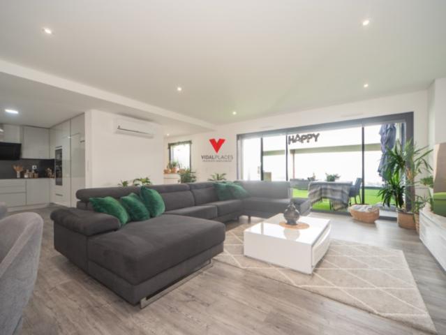 Penthouse T4 Exclusiva com Vista Rio | Terraço Privativo e Acabamentos Premium