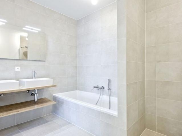Penthouse te huur in Ukkel voor € 5.000 met 4 slaapkamers