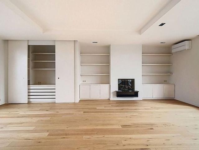 Penthouse te huur in Vorst voor € 1.600 met 2 slaapkamers