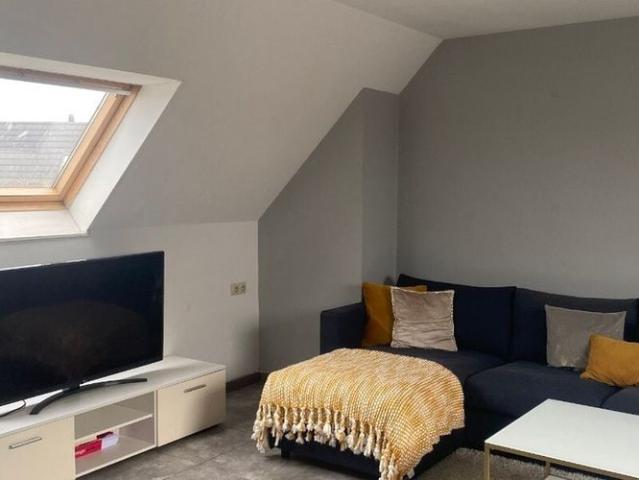 Penthouse te huur in Waregem voor € 650 met 1 slaapkamer