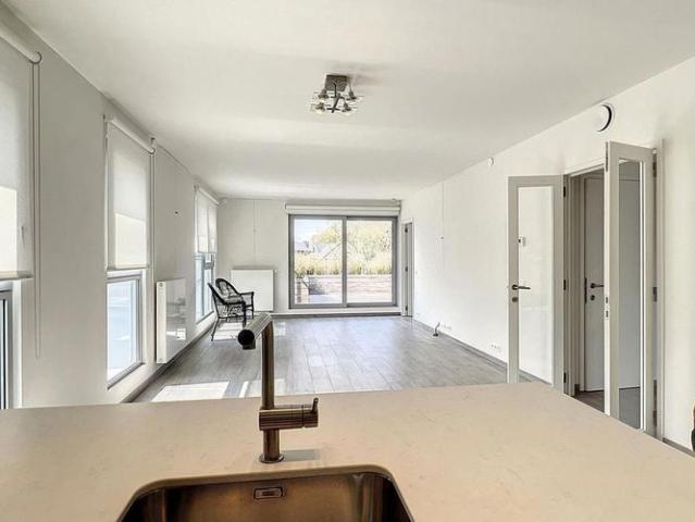Penthouse te huur in Waterloo voor € 1.700 met 2 slaapkamers