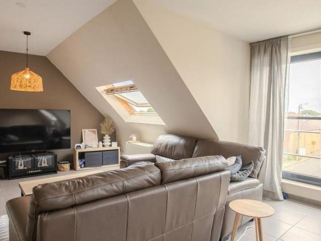 Penthouse te huur in Eernegem voor € 850 met 3 slaapkamers