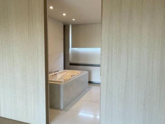 Penthouse te huur in Roeselare voor € 1.485 met 2 slaapkamers