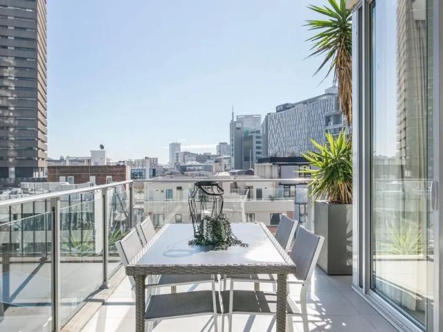 Penthouse Three bedroom Abode with Parking