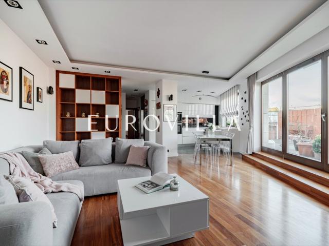 Penthouse z tarasem 135m2, wysoki standard, klimatyzacja