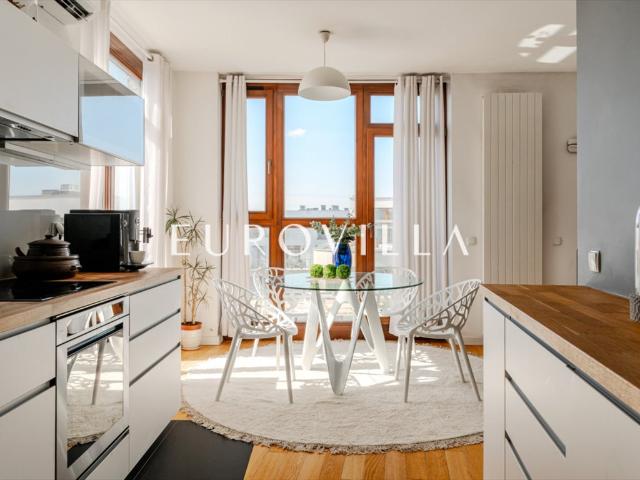 Penthouse z tarasem 75 m2, 2 łazienki, Wilanów