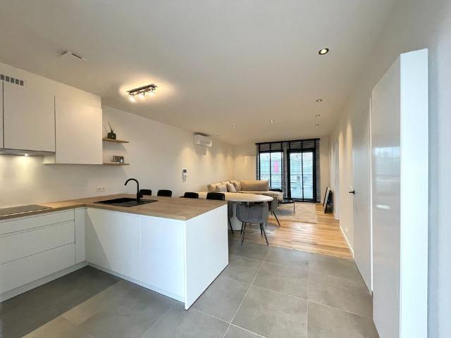 PENTHOUSE | ZONNETERRAS | 1 SLPK | SINT PIETERSSTATION |