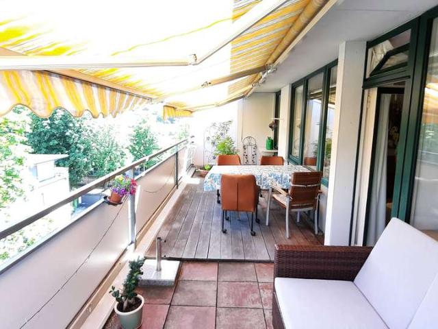 Penthouse zentrale Lage 90 m² Wfl. Terrasse 70 m² und wunderbaren Ausblick