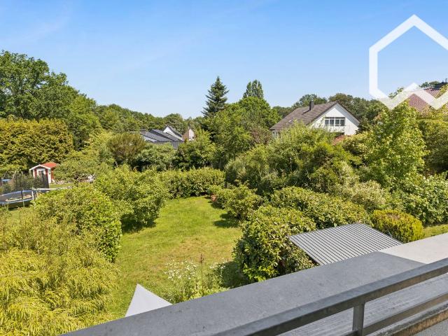 Penthaus Apartment close to University, quiet, large terrasse, Bielefeld Amsterdam Apartments for Rent