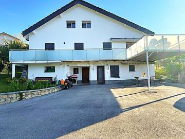 Penthalaz Renovierte Familienvilla mit eigenem, möbliertem Apartment