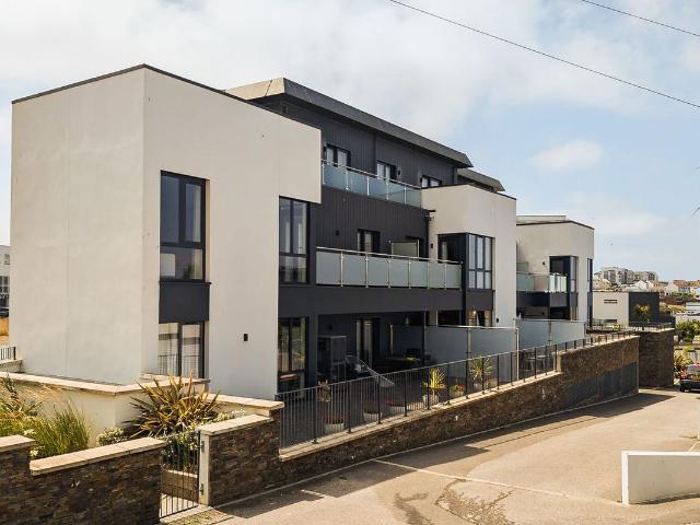 Pentire Avenue, Tidelines TR7, 2 bed flat to rent, £1,900 pcm | PrimeLocation