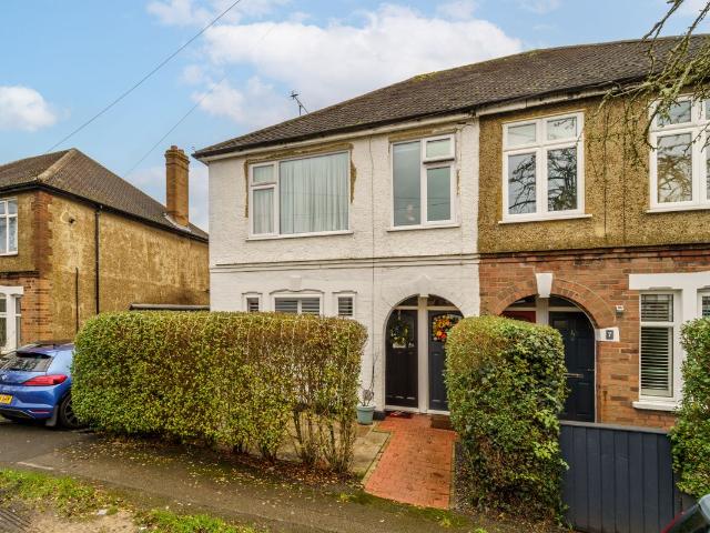 Penton Avenue, Staines Upon Thames, Surrey TW18, 2 bed maisonette to rent, £1,750 pcm | PrimeLocation