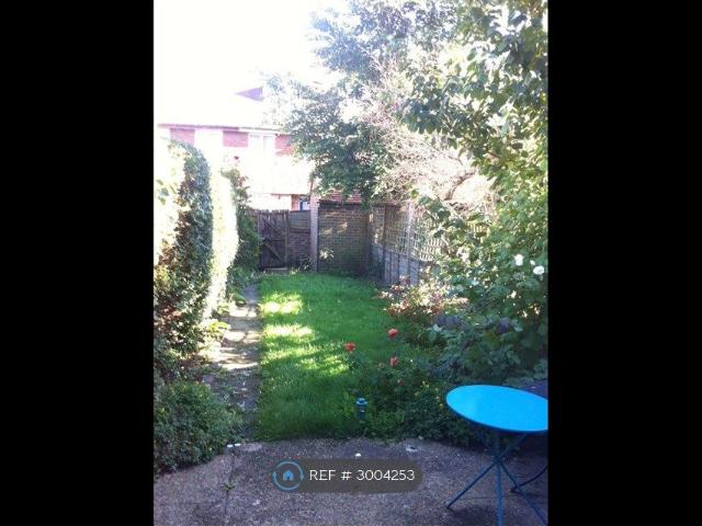 Penton Place, London SE17, 3 bed terraced house to rent, £3,500 pcm | PrimeLocation