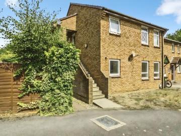Pentland Place, Thatcham RG19, Maisonette to rent, £850 pcm | PrimeLocation