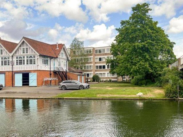 Pentlands Court, Cambridge CB4, 2 bed flat to rent, £1,600 pcm | PrimeLocation