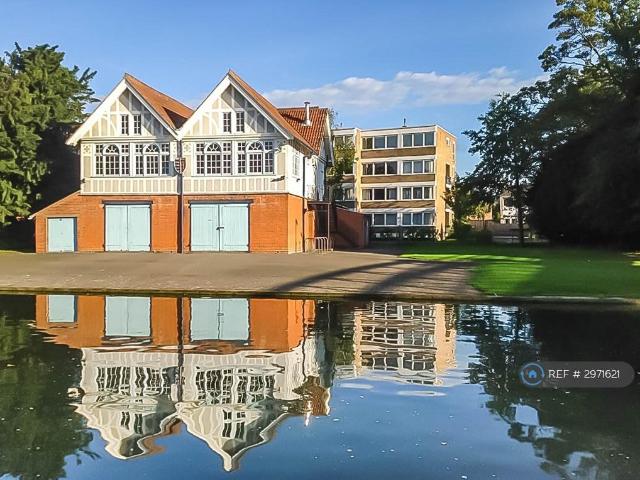 Pentlands Court, Cambridge, CB4 2 bed flat to rent £1,950 pcm £450 pw