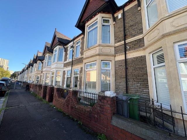 Pentre Street, Cardiff, CF11 3 bed terraced house to rent £1,700 pcm £392 pw