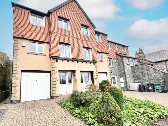 Pentre Wech, Conwy LL32, 4 bed town house to rent, £1,295 pcm | PrimeLocation