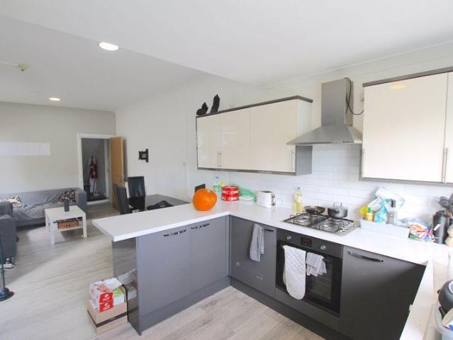 Pentyrch Street, Cardiff CF24 7 bed terraced house to rent £4,025 pcm £929 pw