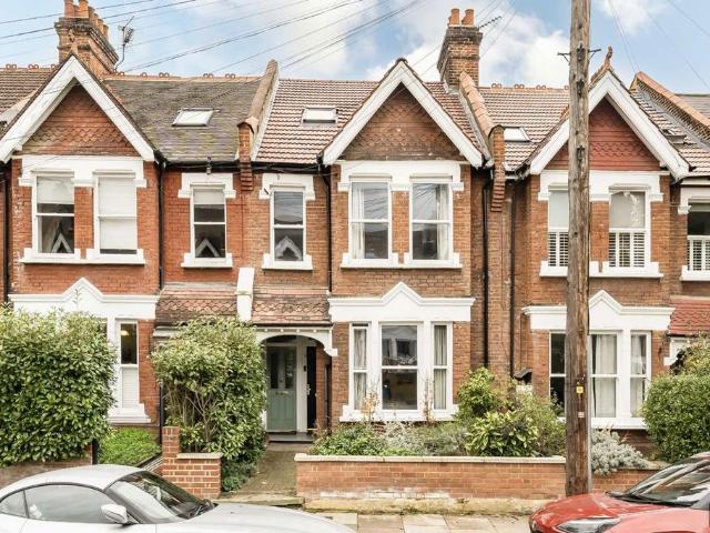 Penwortham Road, London SW16 3 bed maisonette to rent £2,300 pcm £531 pw