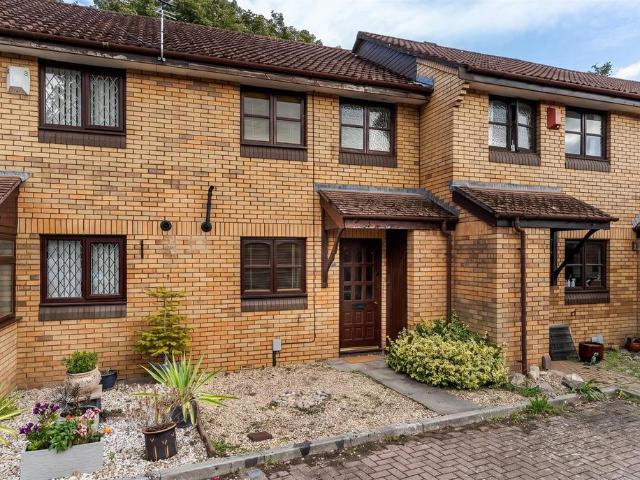 Penydarren Drive, Cardiff 2 bed terraced house to rent £1,250 pcm £288 pw