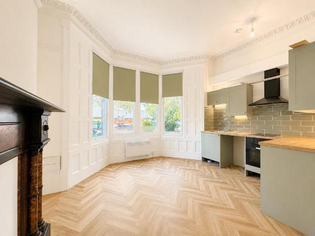 Penylan Road, Cardiff CF23 1 bed flat to rent £825 pcm £190 pw