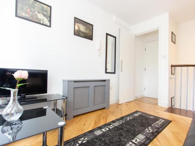 Penywern Road, London SW5, Studio to rent, £2,123 pcm | PrimeLocation