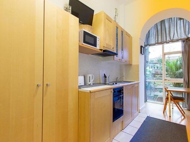 Penywern Road, Earls Court, London SW5, Studio to rent, £1,972 pcm | PrimeLocation