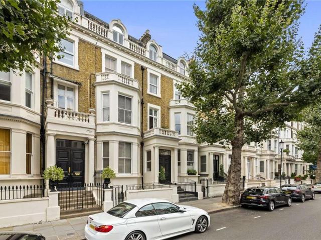 Penywern Road, SW5 2 bed flat to rent £2,925 pcm £675 pw