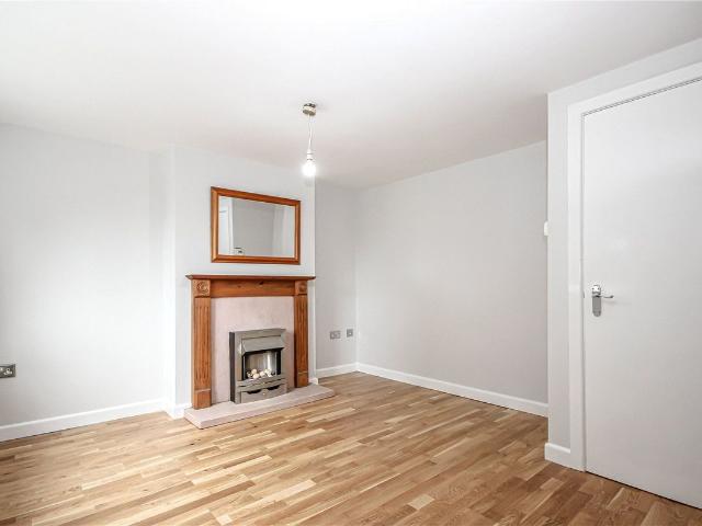 Pen Park Cottages, Pen Park Road, Bristol BS10, 2 bed flat to rent, £1,400 pcm | PrimeLocation