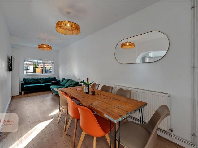 Pen Park Road, Southmead, Bristol. 7 bed semi detached house to rent £4,725 pcm £1,090 pw