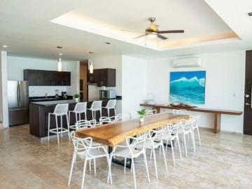 PEN THOUSE EN VENTA AMUEBLADO EN TORRE MAROLA CHICXULUB PUERTO