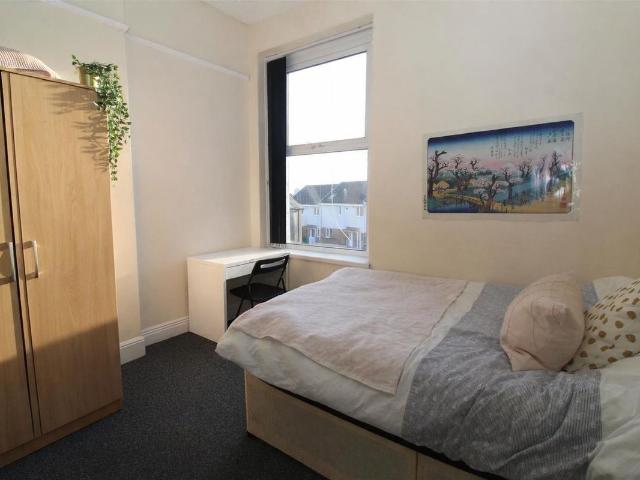 Pen Y Wain, Cathays, Cardiff CF24, 8 bed property to rent, £3,560 pcm | PrimeLocation