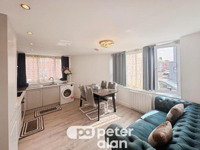Penarth Road, CARDIFF, CF11 2 bed apartment to rent £1,500 pcm £346 pw